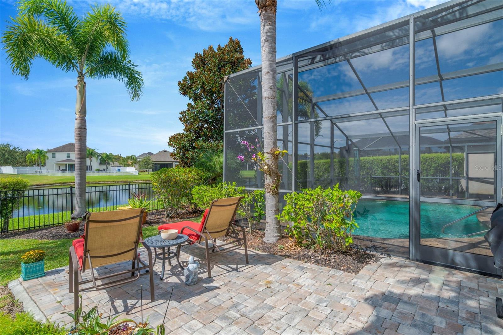 Sun/grilling area