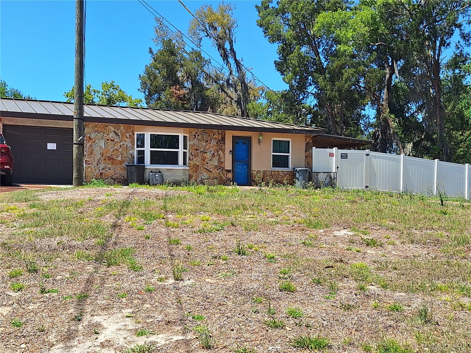 Lets see inside the 1/1 Apartment next
