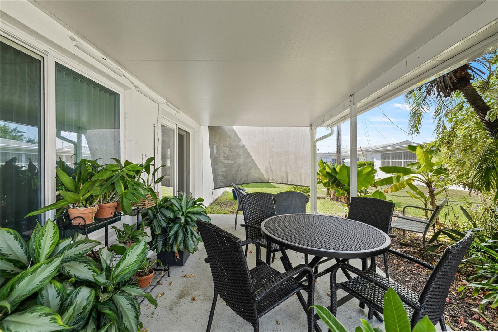 Covered Rear Lanai