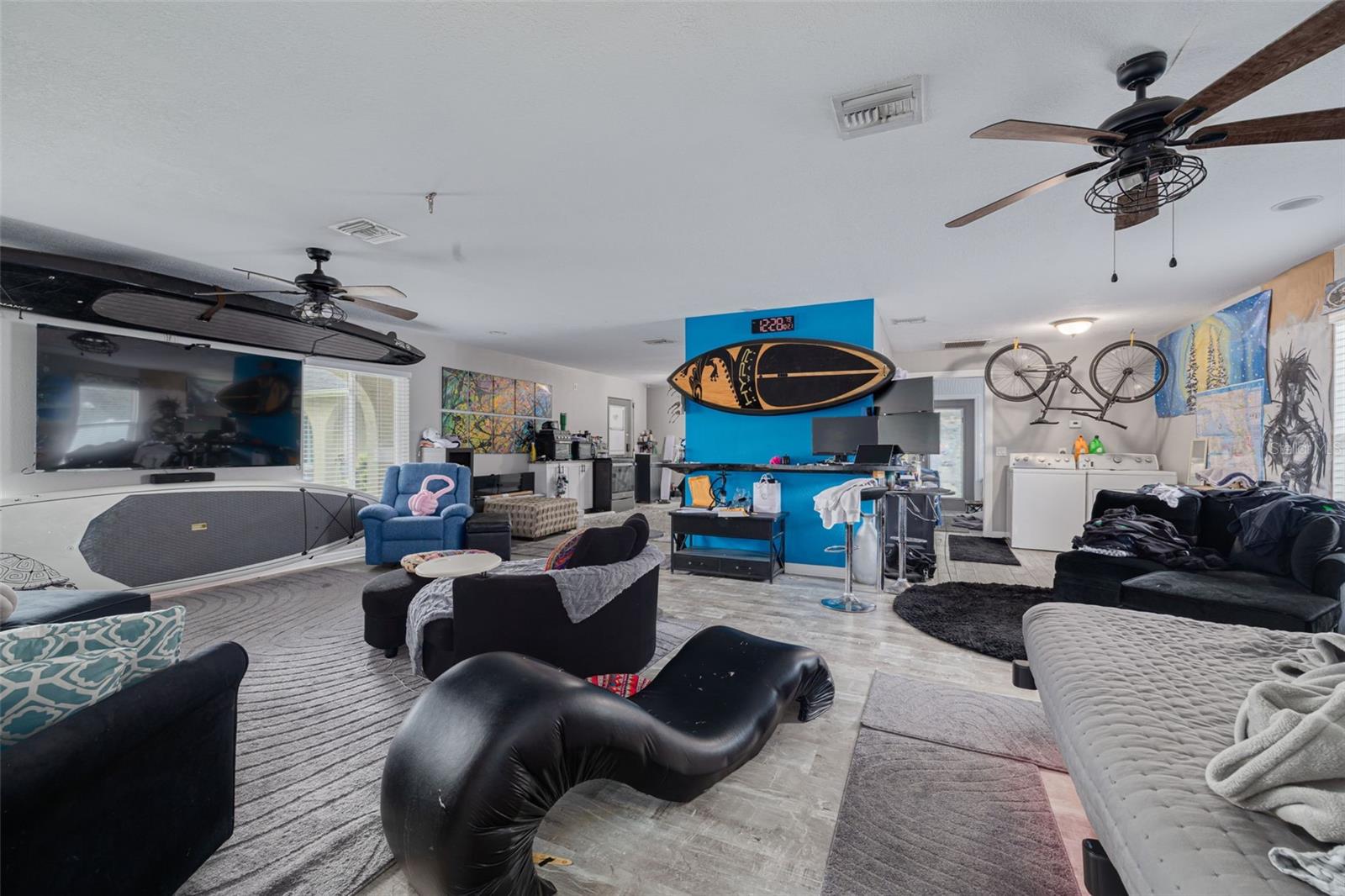 Mother in-law suite, currently rented at $1,600 a month. A great space!