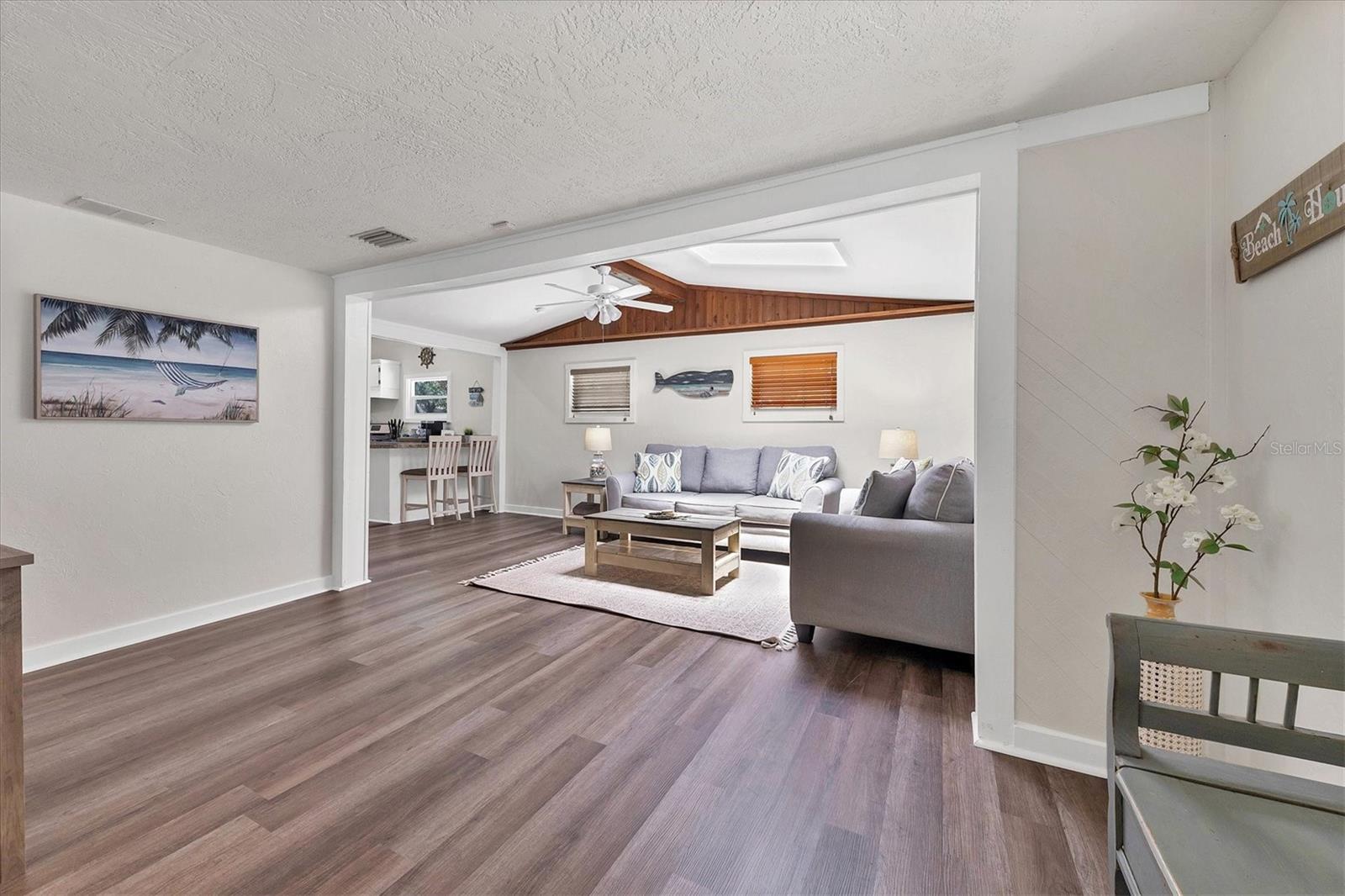 Foyer / Dining Room