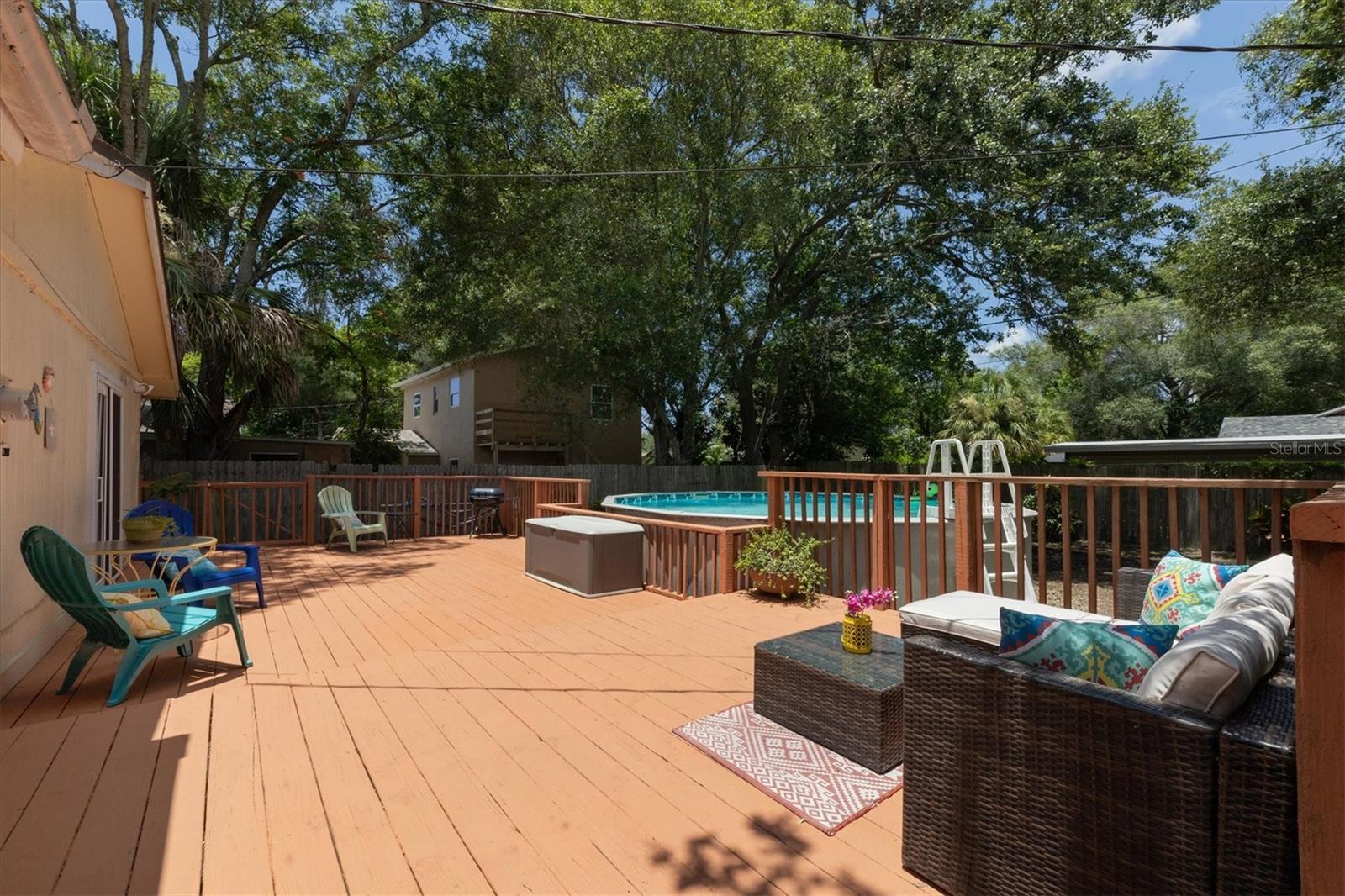 Deck & Pool Area