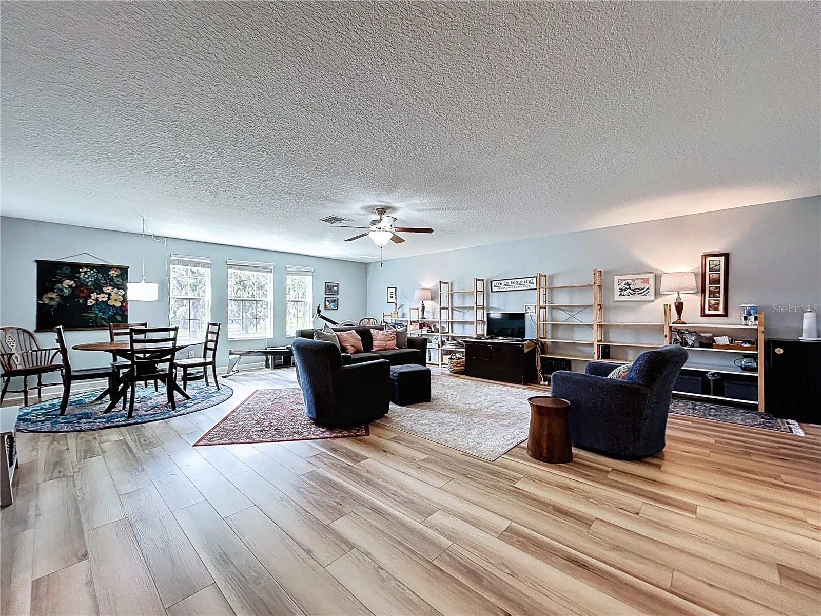 Huge Bonus/Game Room