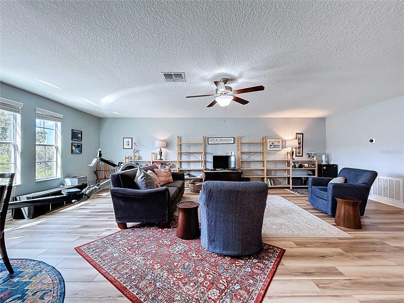 Side View of Bonus Room