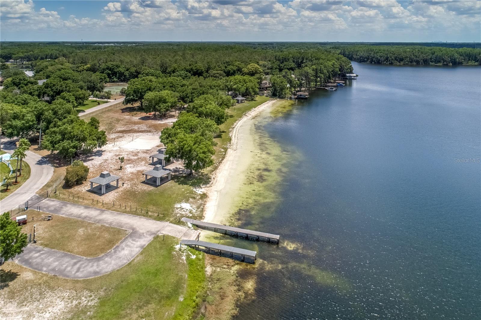Community teniis/pickleball