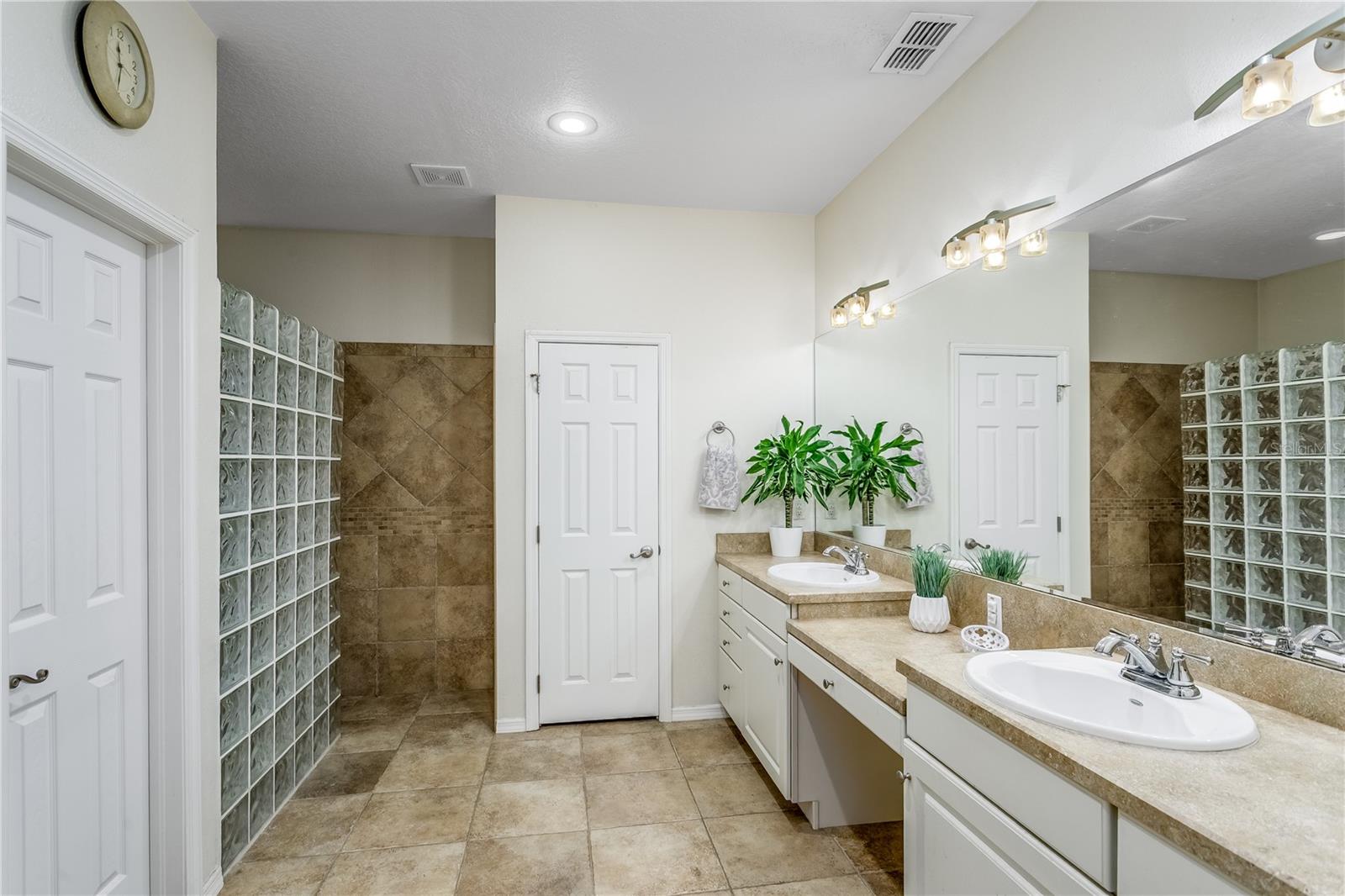 Virtual staged Lanai