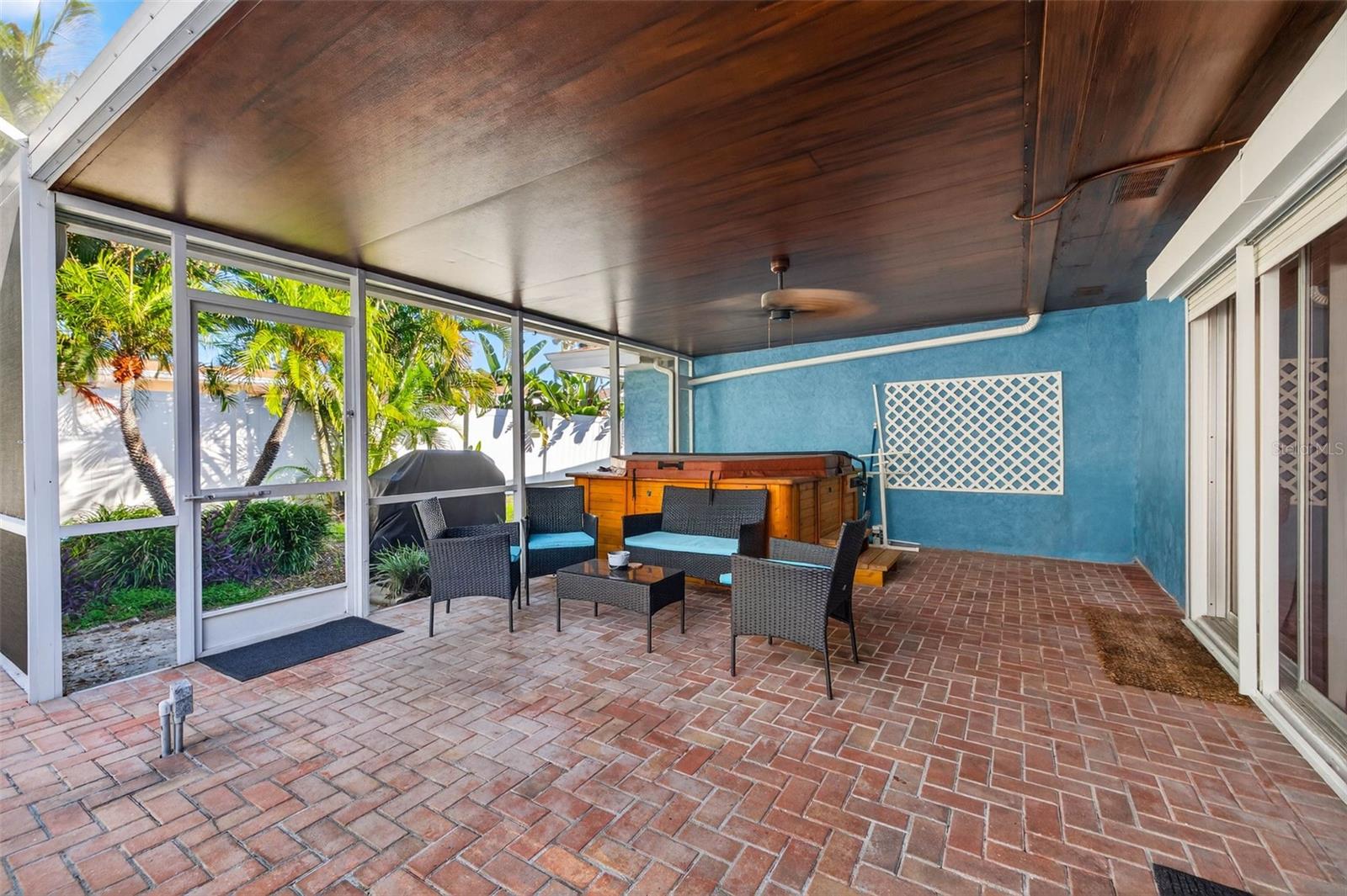 hot tub ready for you!