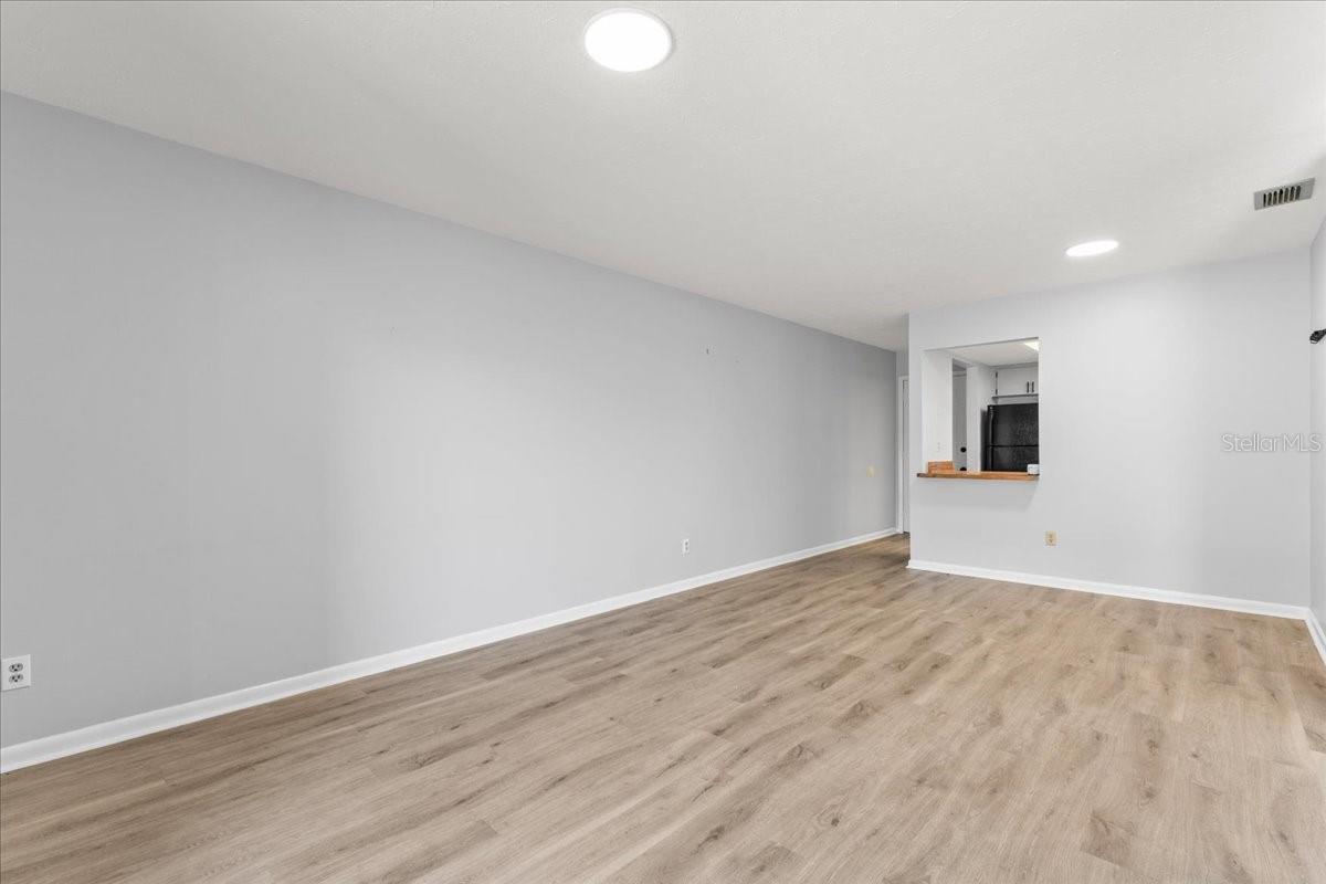 living/dining room