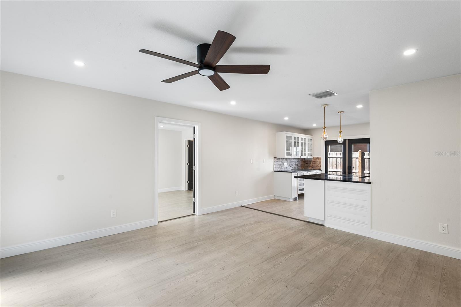 Living/Dining Room