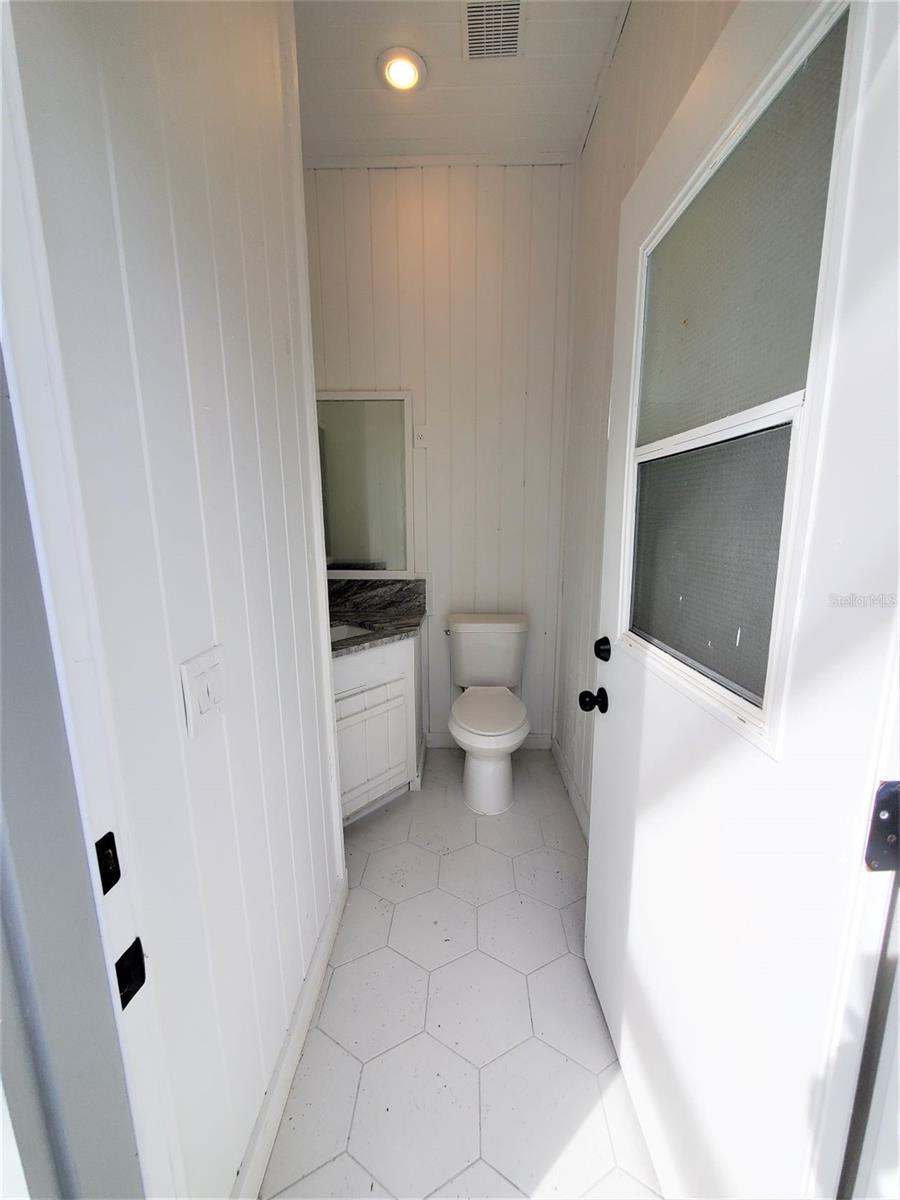 Cabana Bath