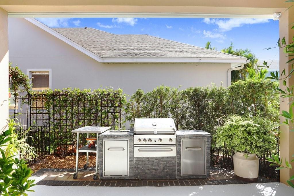 Mobile Outdoor Kitchen