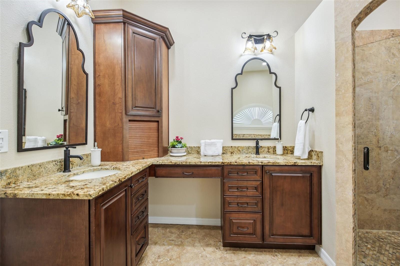 DOUBLE SINK VANITY PROVIDES ROOM FOR EVERYONE AND MAKES GETTING READY EASY