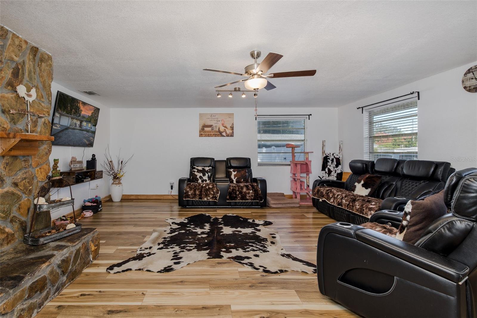 Cross view of living room