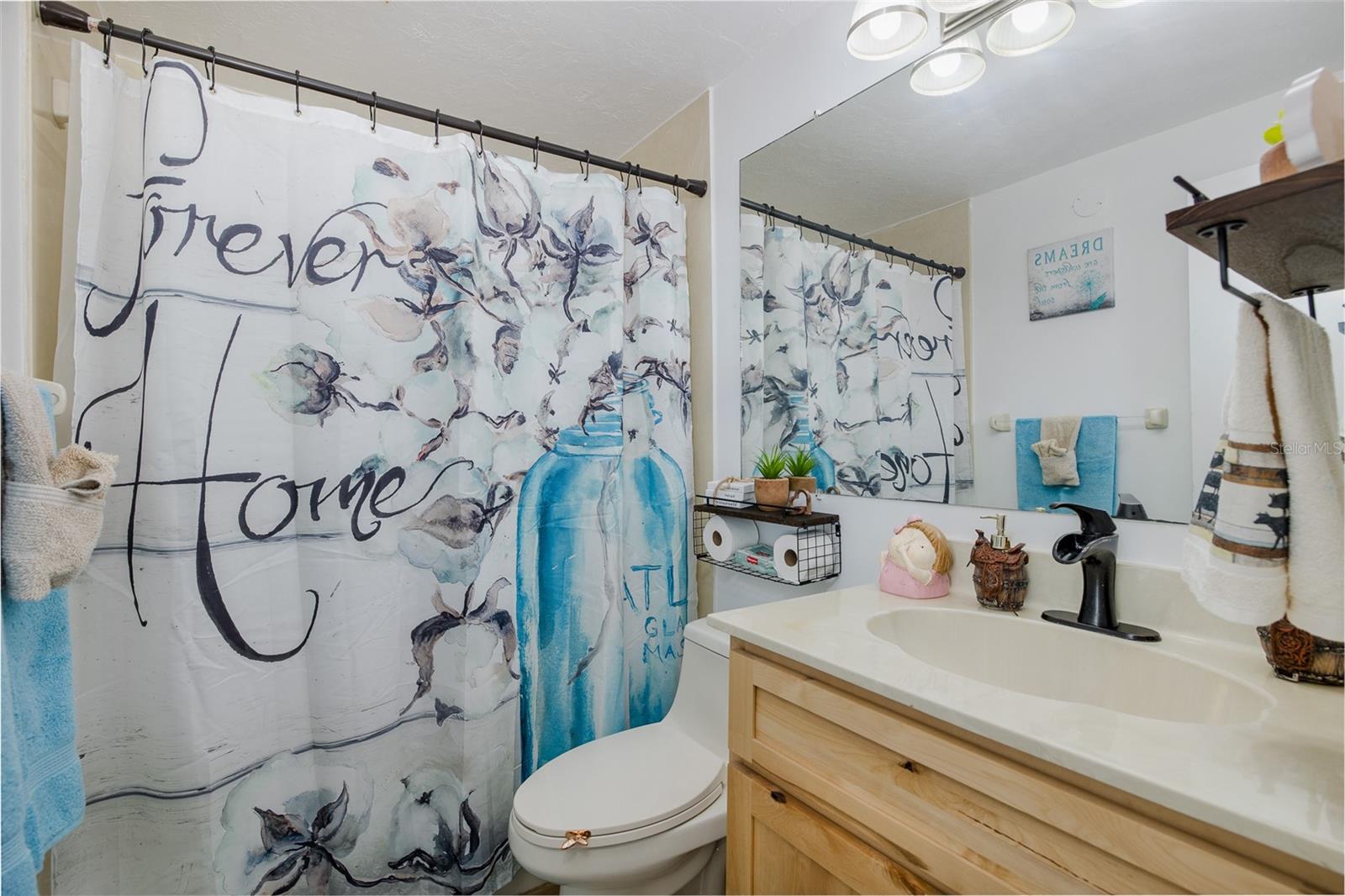 Second bedroom in hall outside bedroom