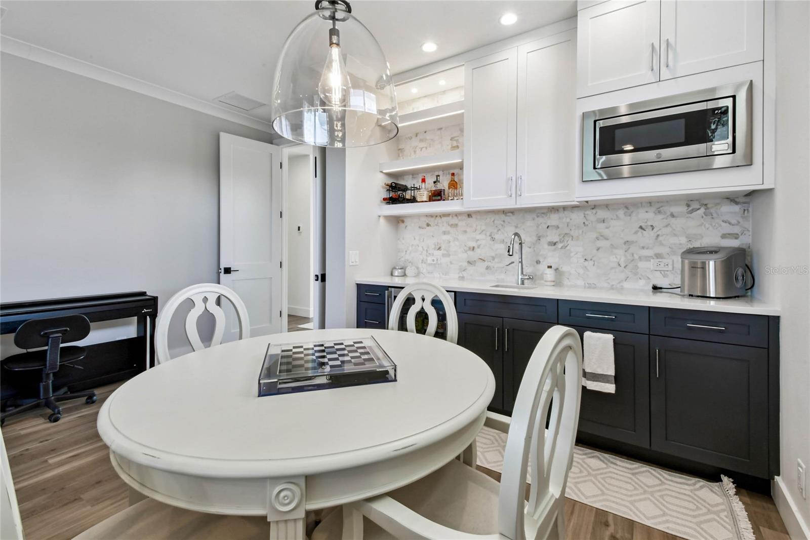 2nd Floor Bonus Kitchenette