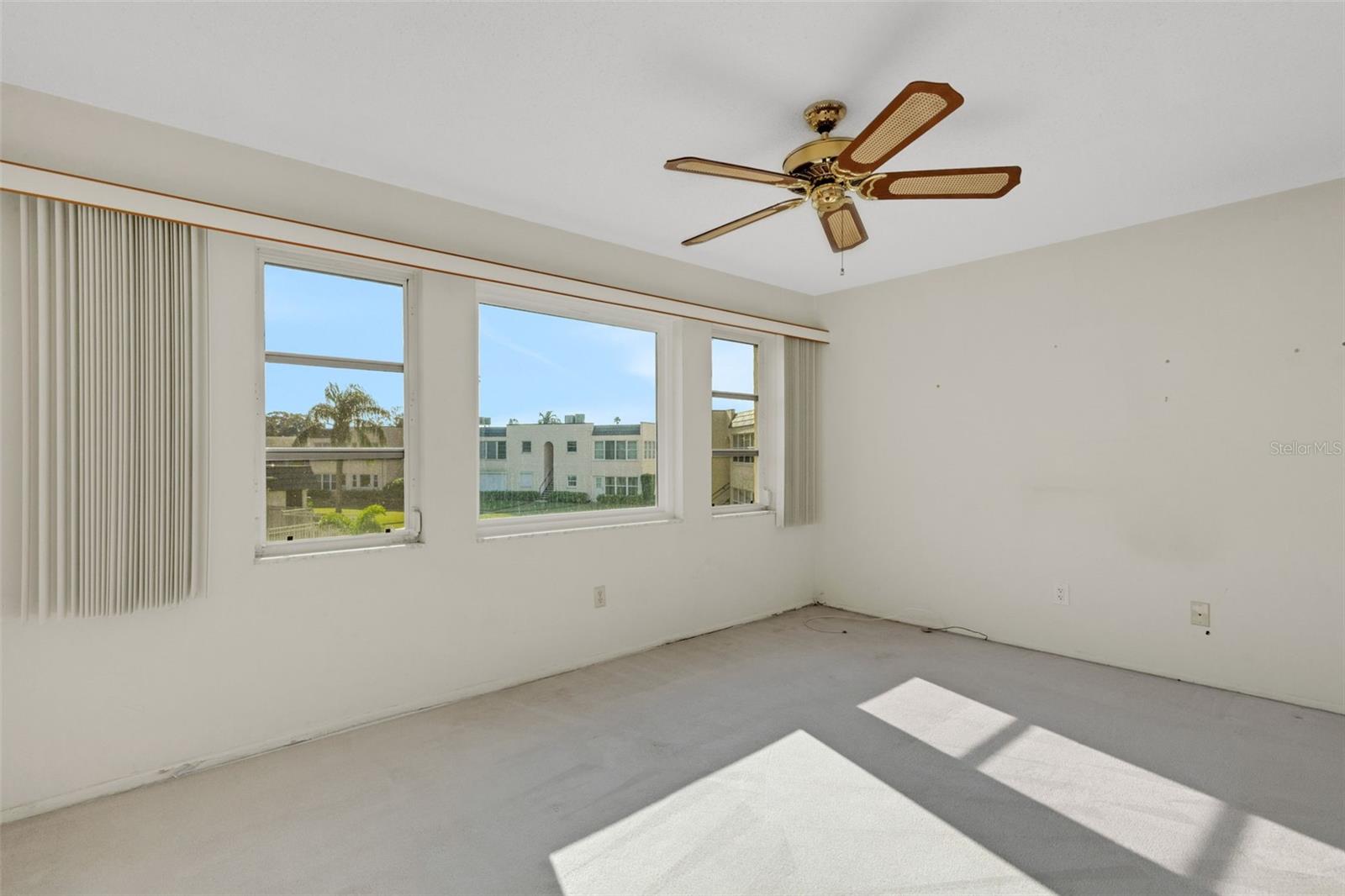 3rd Bedroom/Home Office