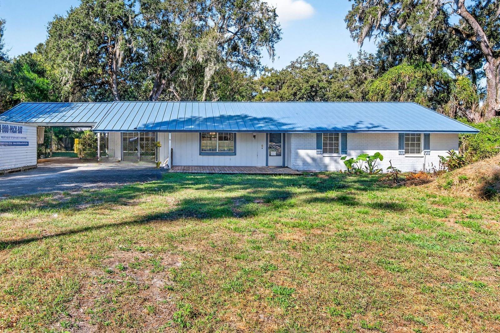 Front view of home