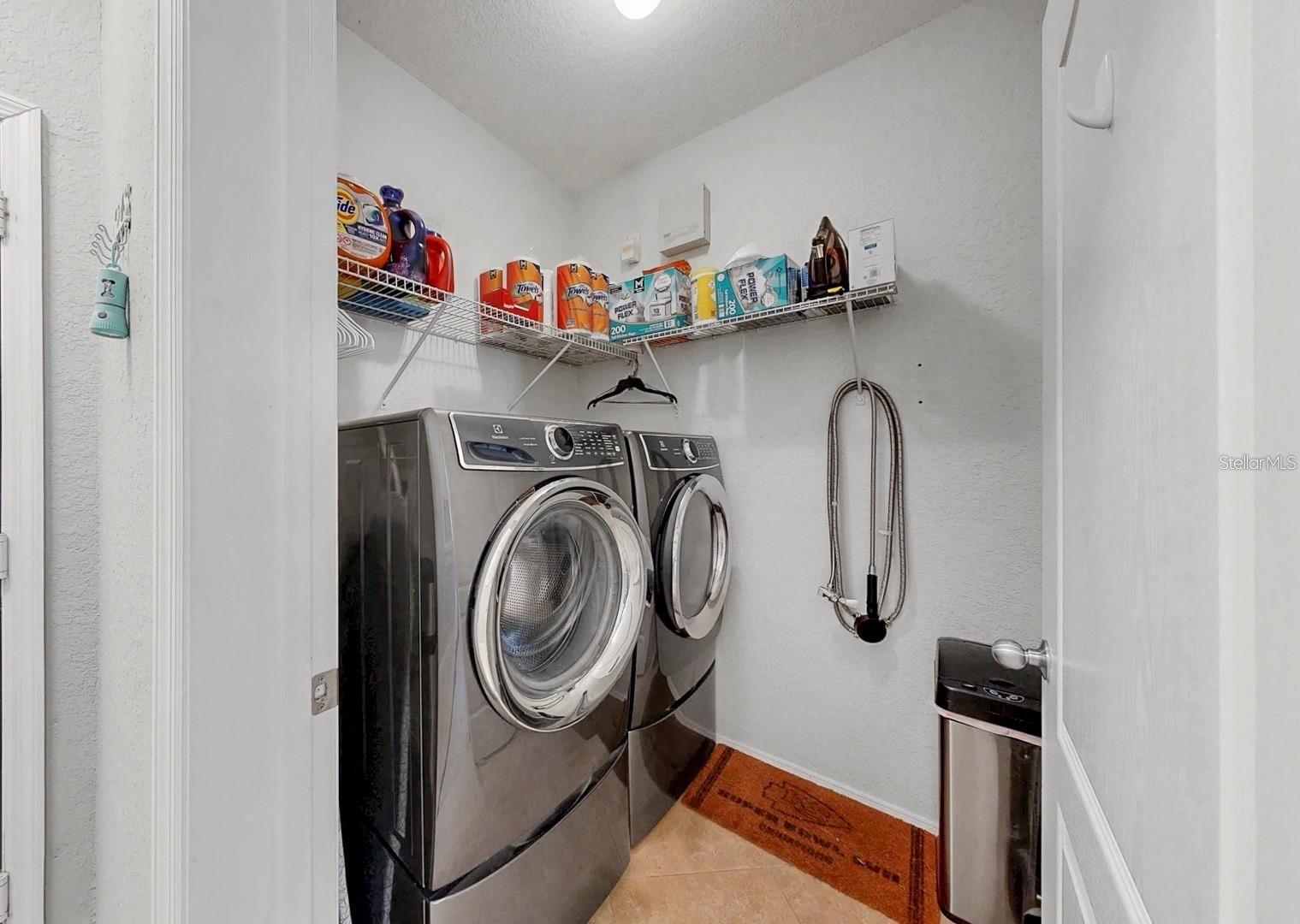 Room for washer/dryer