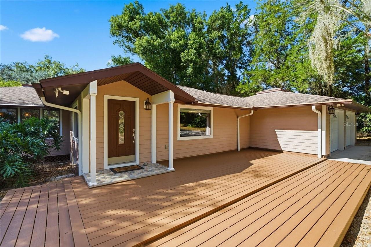 Front deck with Trex decking