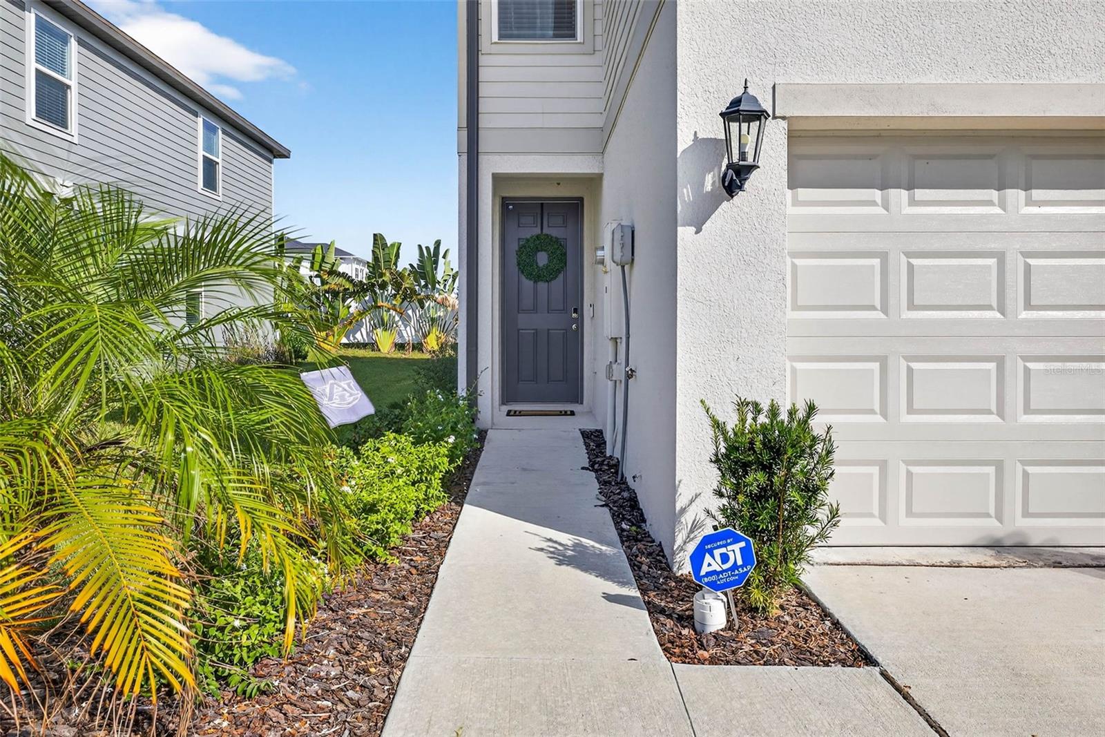 Two car garage, nearly unheard of in townhomes!