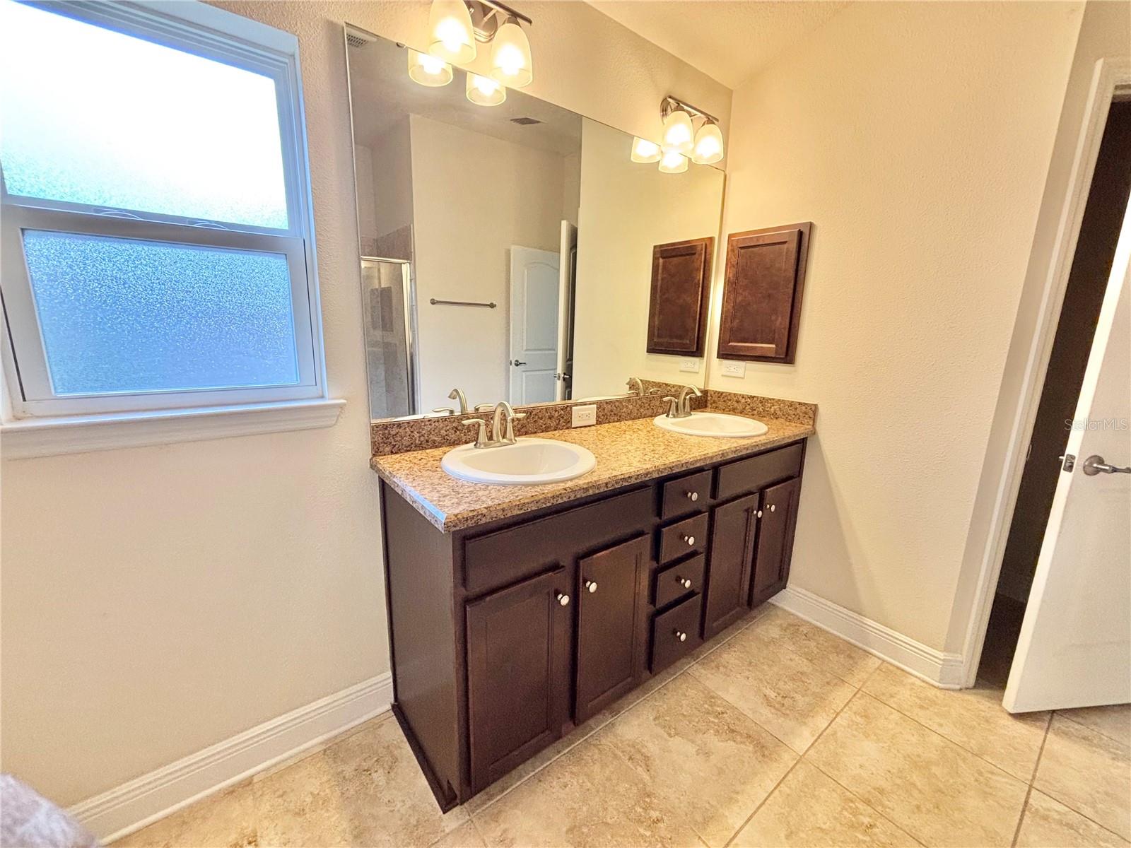 Master double vanity