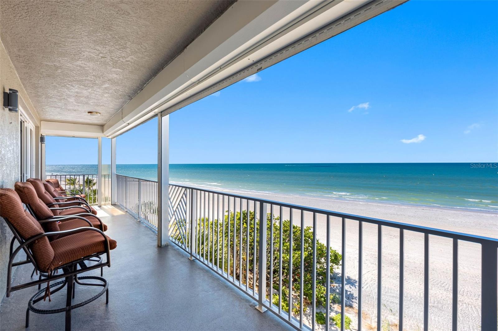 ... 33 Foot Gulf Front Balcony.