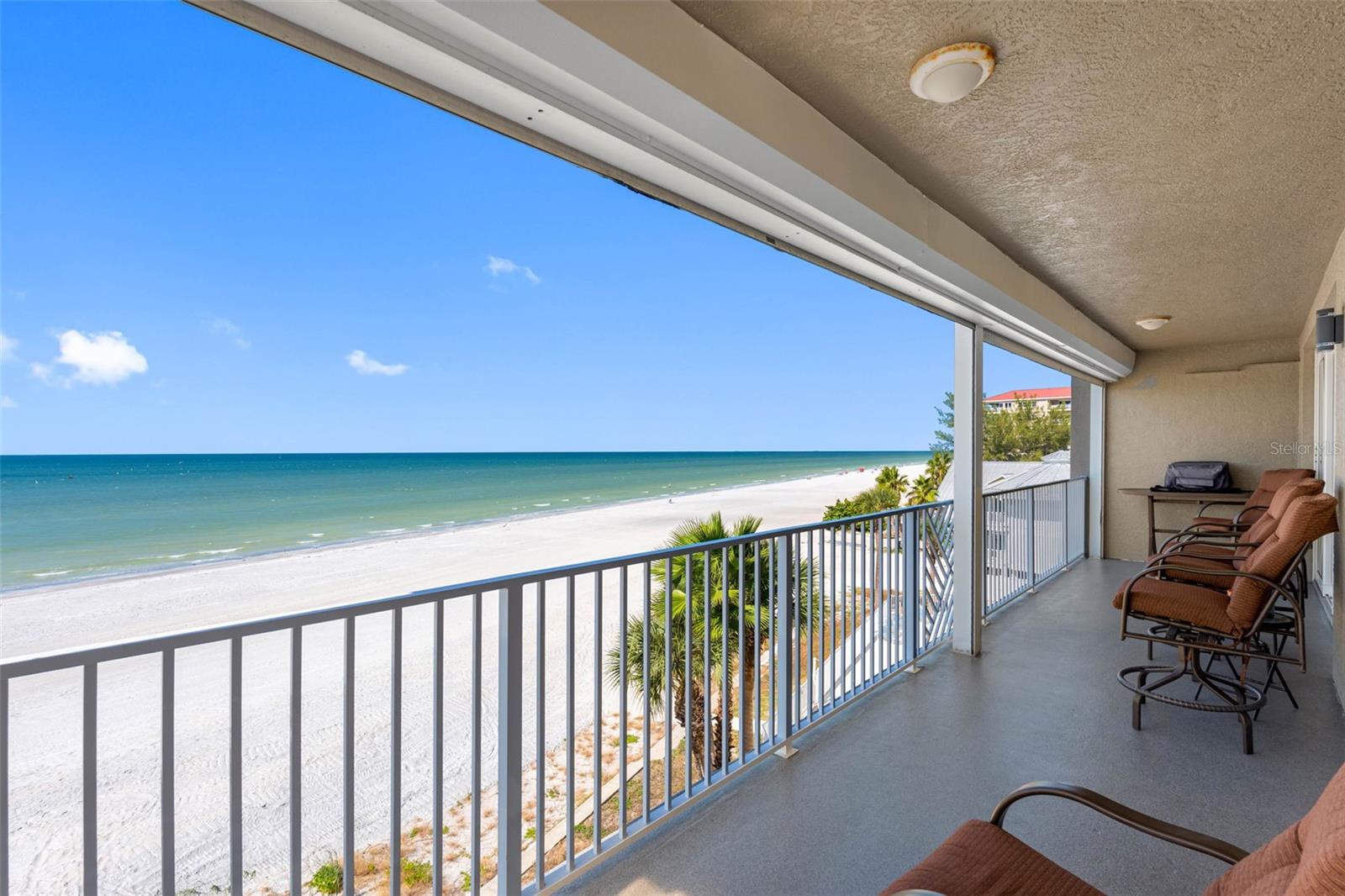 ... 33 Foot Gulf Front Balcony...