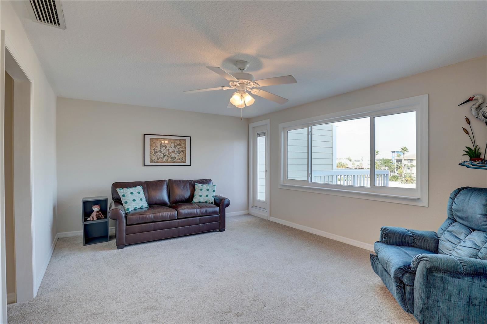 Spacious guest bedroom