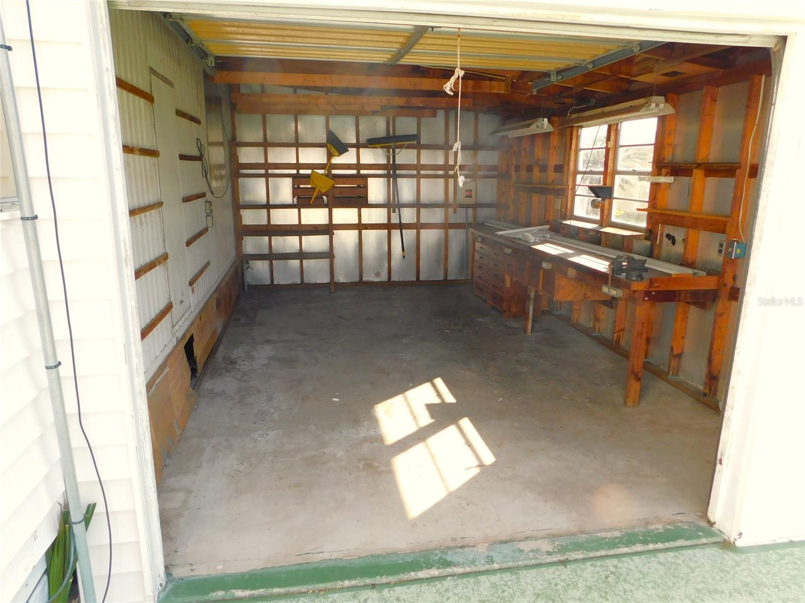 1 car garage