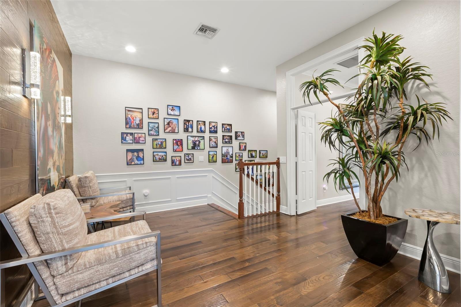 Upstairs landing/entrance to primary bedroom