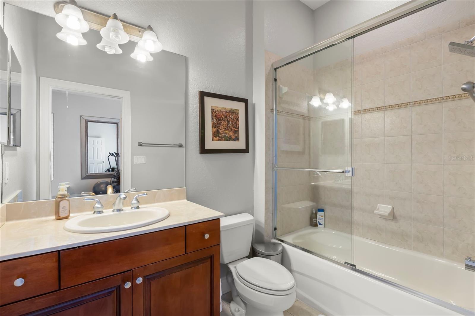 Loft full bath