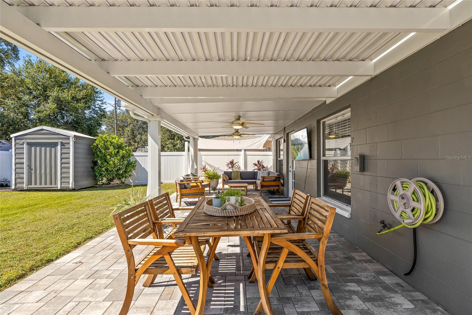 Enjoy Al Fresco dinning in the shade.