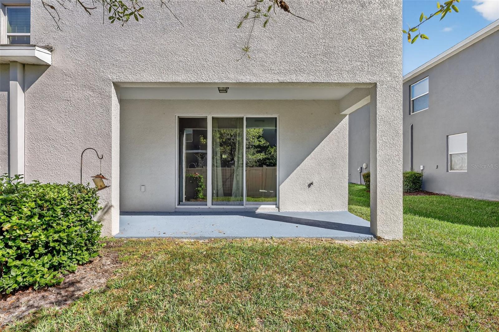 Easy to screen if desired