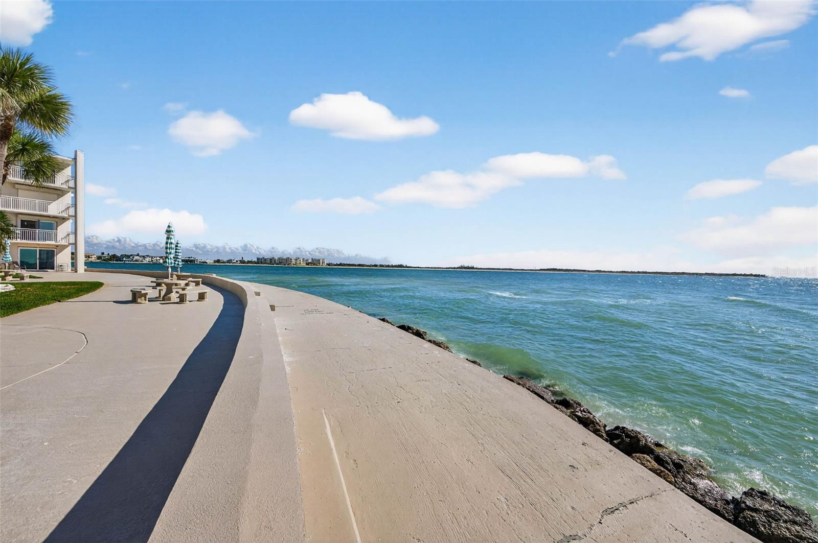 Panoramic views of the Gulf
