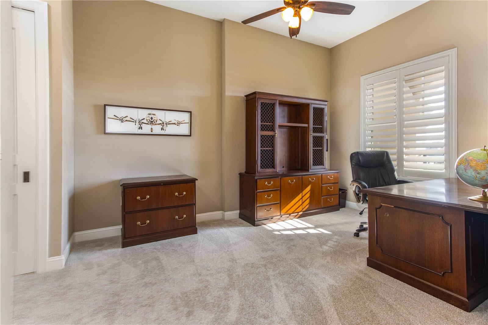 THIRD BEDROOM CLOSE TO ENTRY