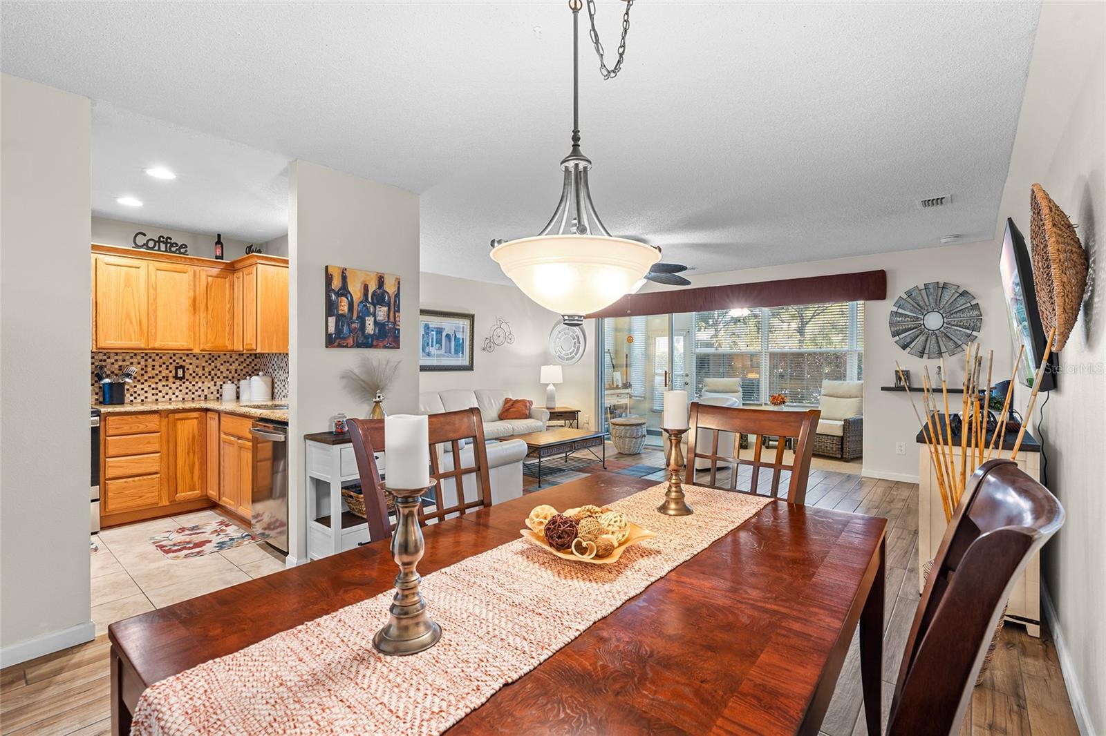 Spacious Dining Room for Large Dining Table