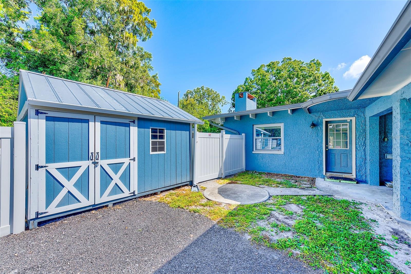 Double doors on shed from driveway