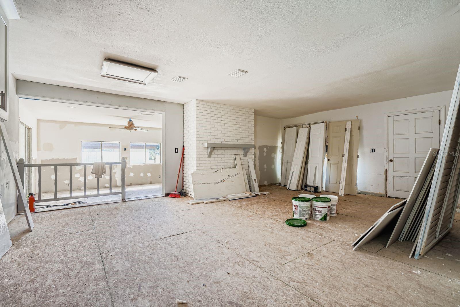 Living room /Dining room