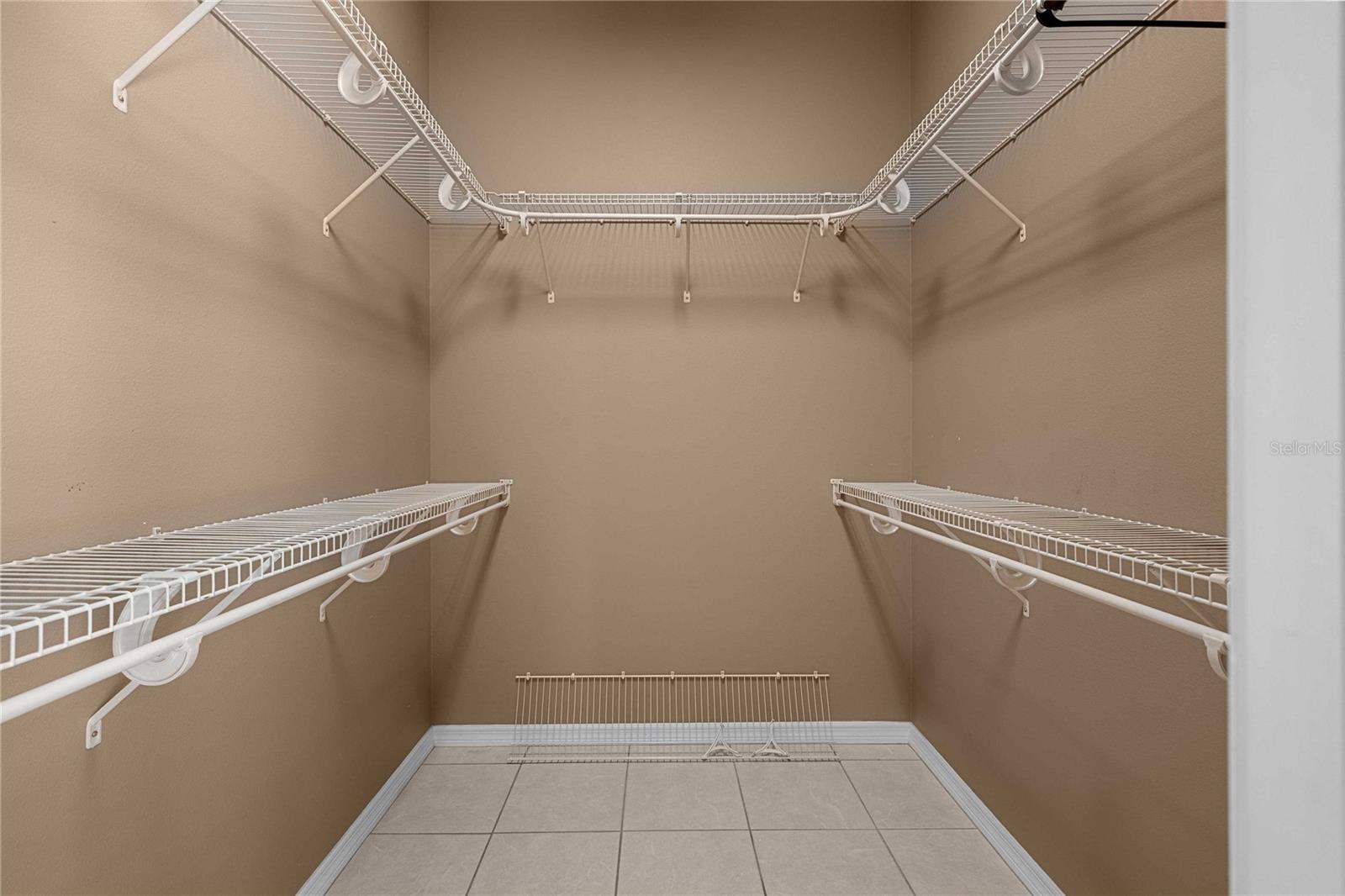closet detached In law