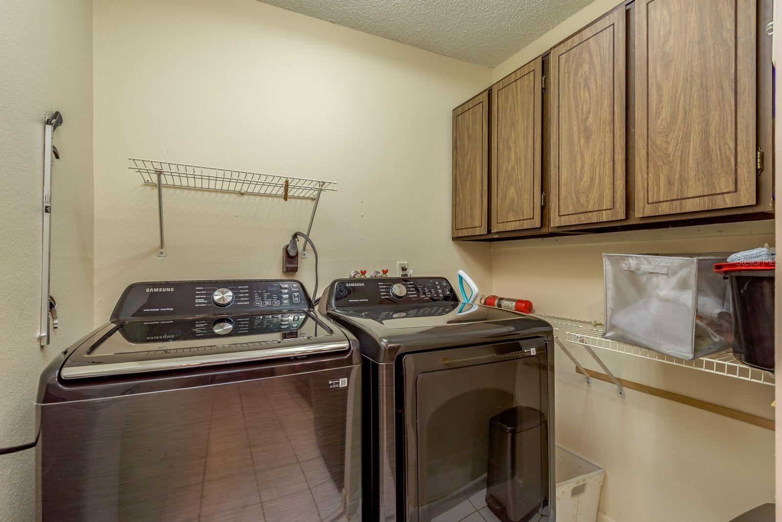 Full size laundry