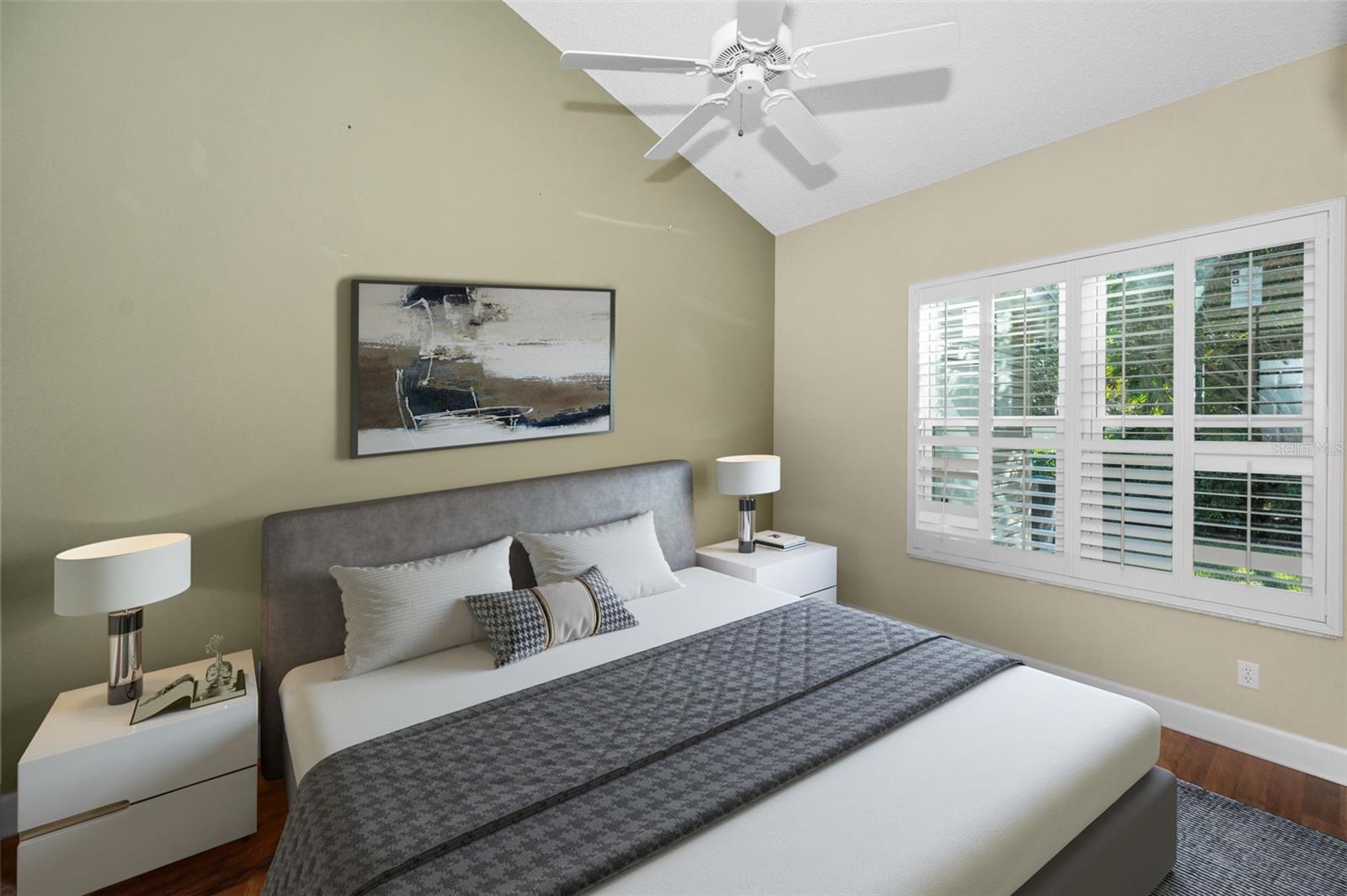 1st Floor Master Bedroom
