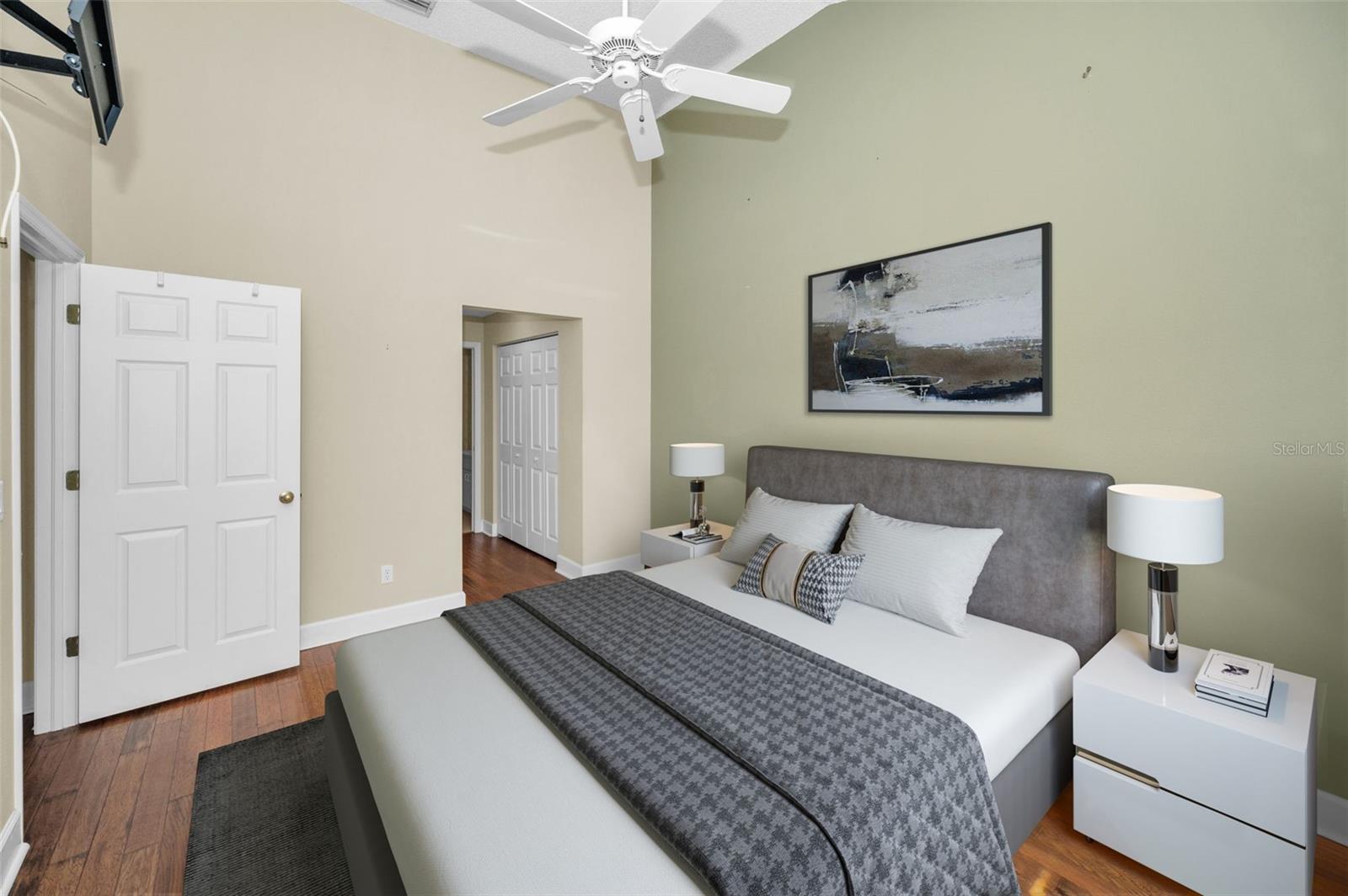 1st Floor Master Bedroom