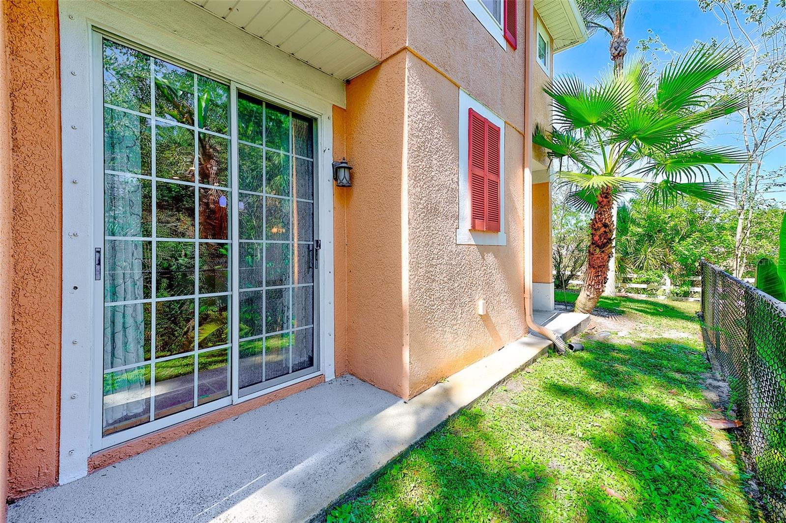 View of back of townhouse