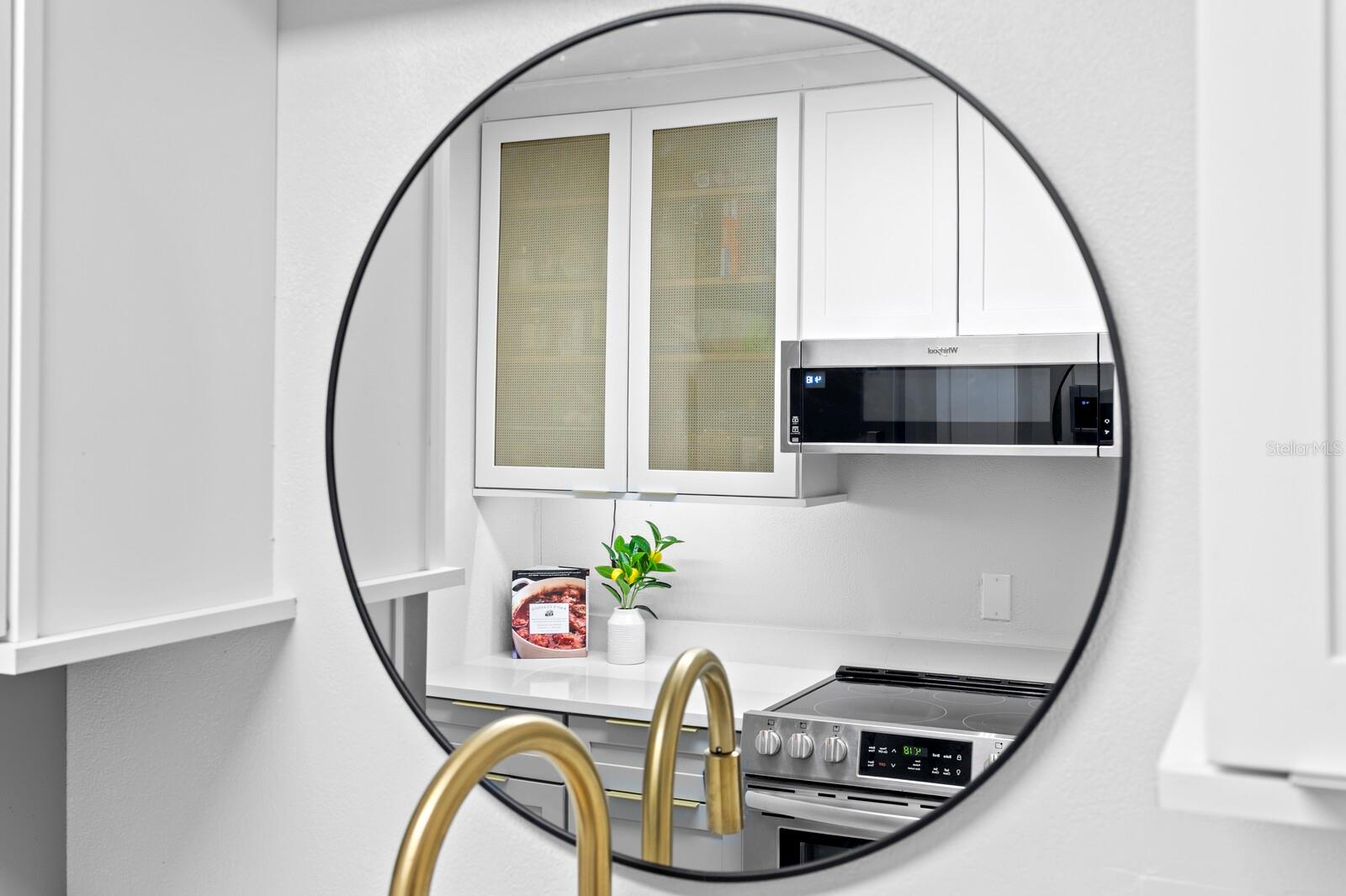 2025 kitchen.. you will want to cook just to stay in there longer.