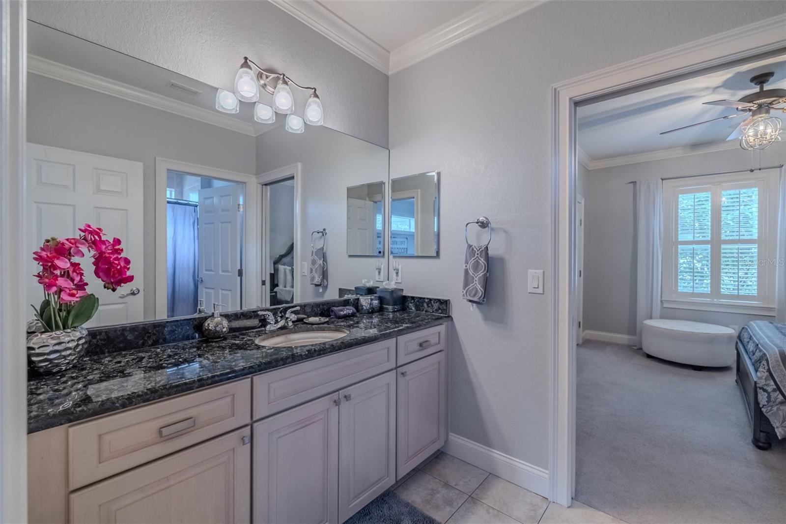 Guest bath #4 upstairs