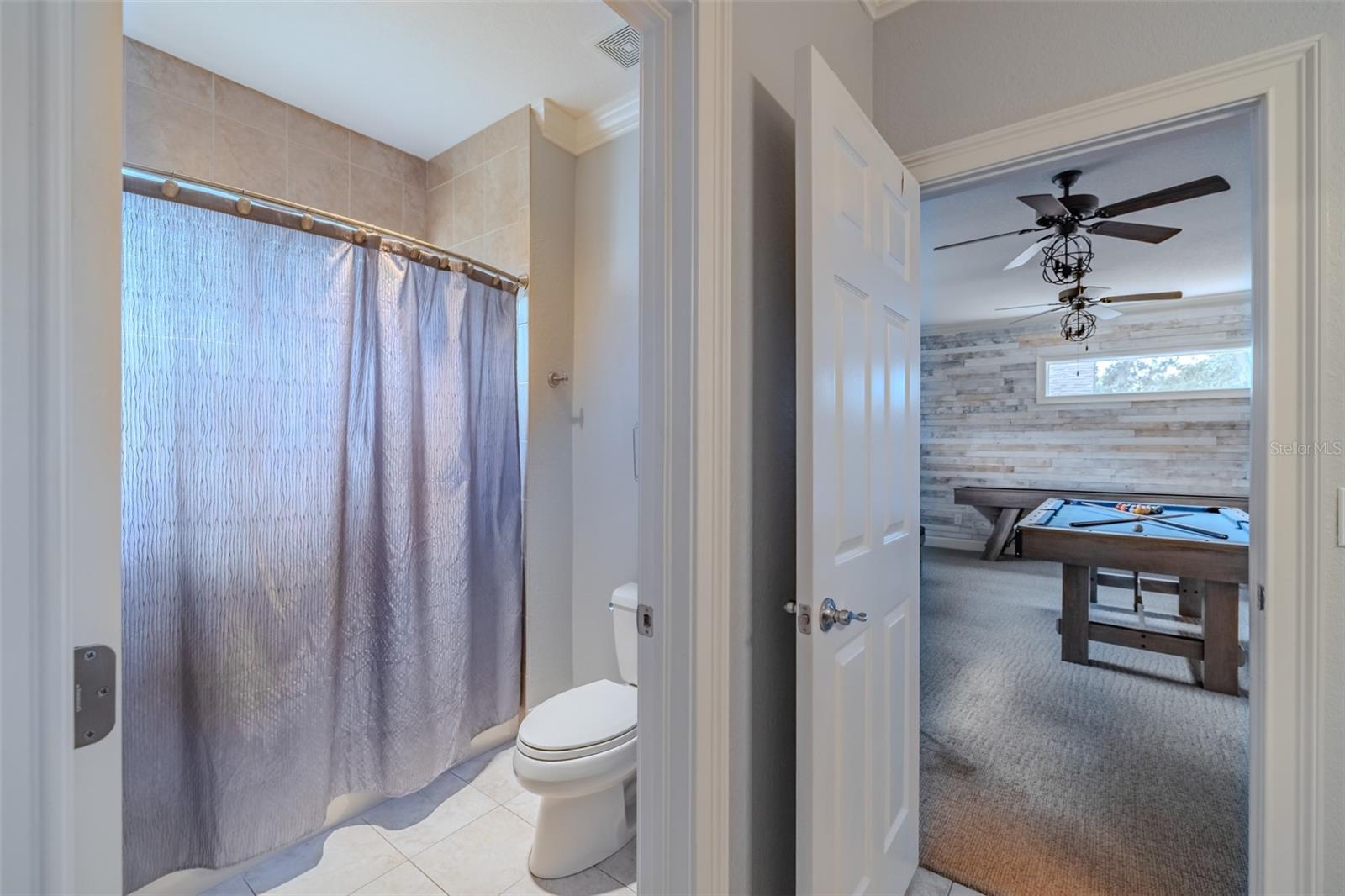 guest bath #4 upstairs