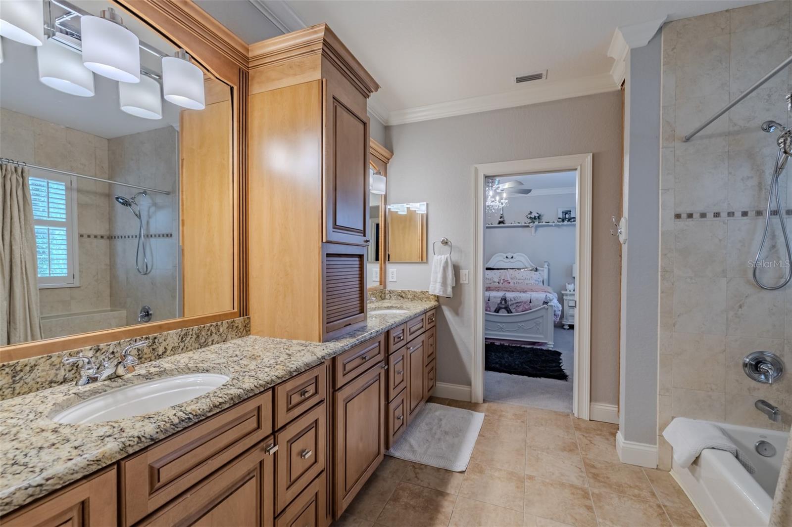 Jack-n-Jill bathroom #3