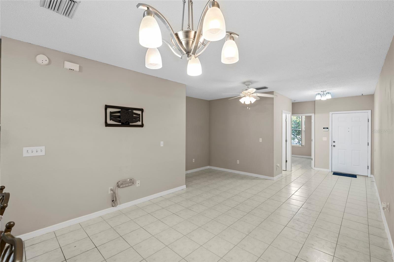 open concept living/dining