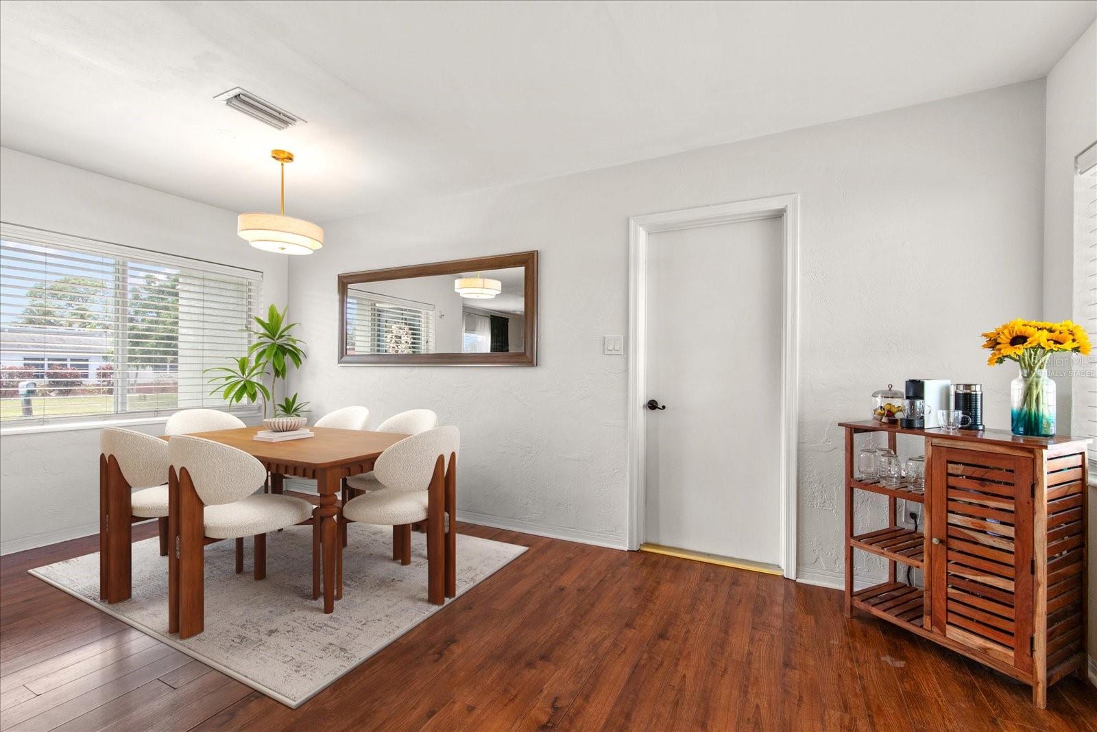 Dining Room Virtually Staged