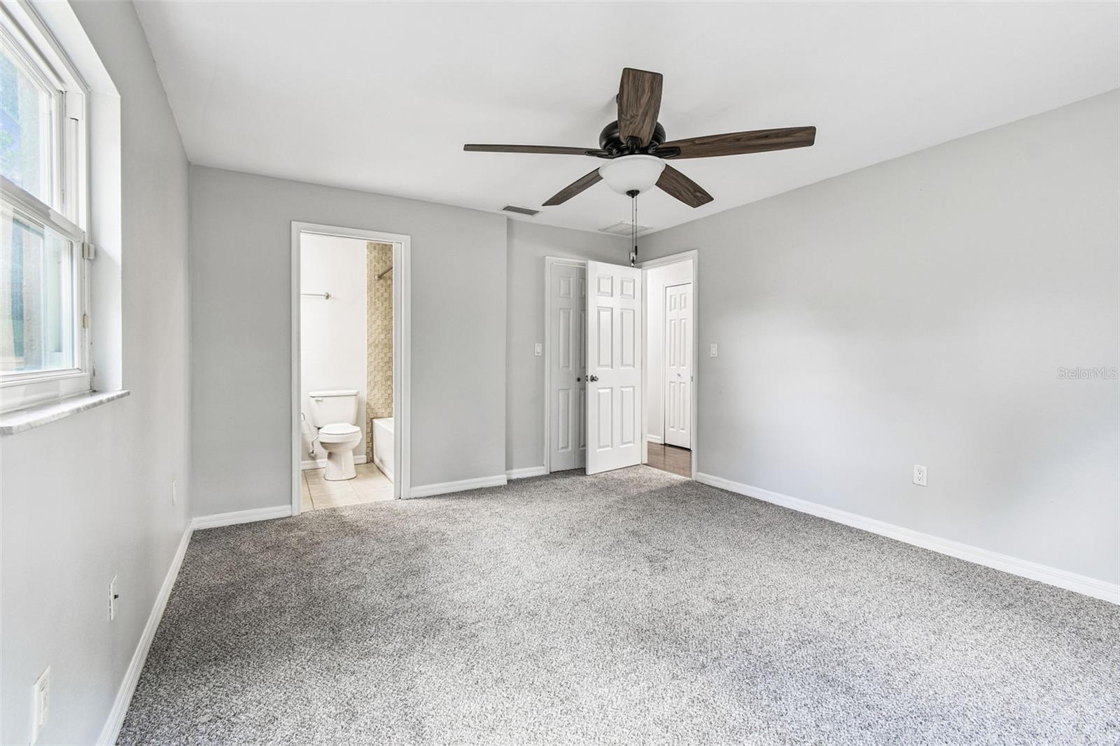 Primary w/ Ensuite and Walk In Closet